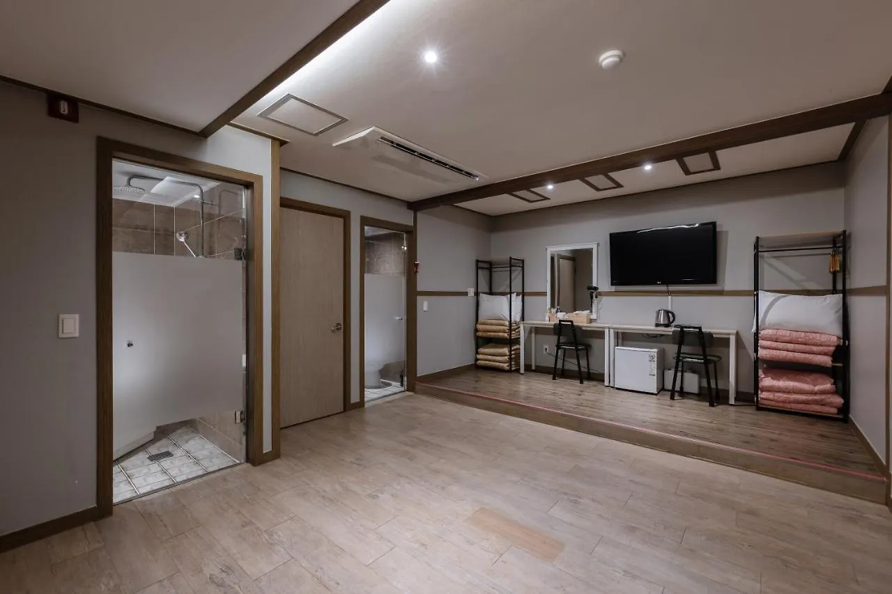 O Hotel Busan